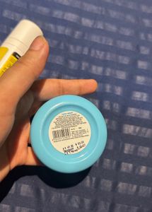 Sunscreen &amp; Moisturizer