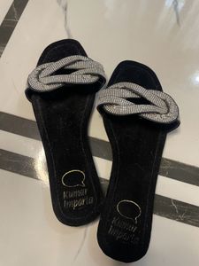 Totally New Women Flat