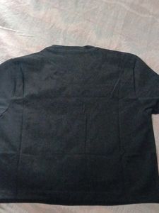 black crop top