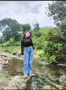 Padded Black Crop Top