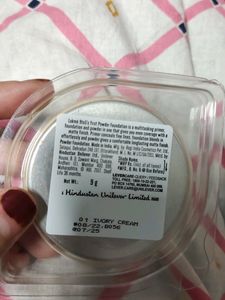 Lakme 9 To 5 Compact Powder