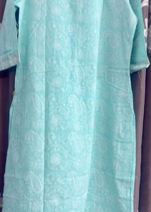 Avaasa Embroidered Kurta