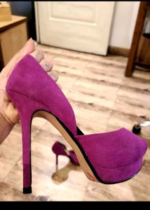 ZARA Shocking PINK Stiletto