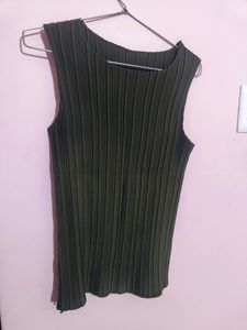 Super Stretchy Formal Top