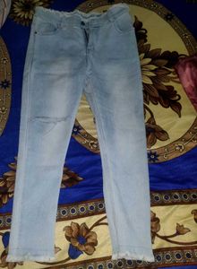 Levi's Light Wash Ripped Jeans