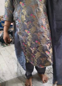 A Decent But Elegant Banarasi Suit