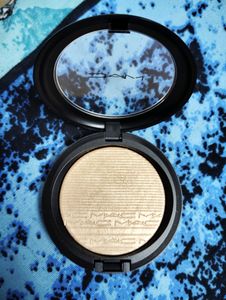 Mac Extra Dimensions Highlighter - Whisper Of Gilt