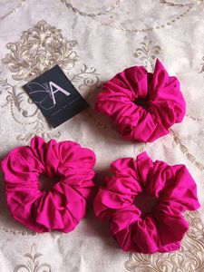 Pink Scrunchie Set 3 New 🆕✨
