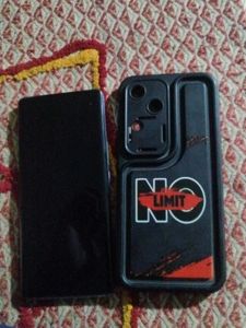 Vivo V30
