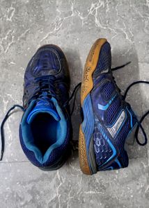 YONEX SHOE