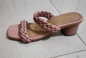 Nude Classics Eridani Block Heels