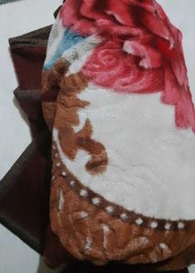Floral Fleece Blanket - Cozy &amp; Soft