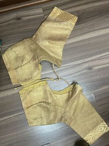 Saree With Blouse