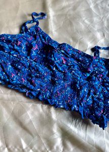 10.6.4 CUTE BLUE TOP