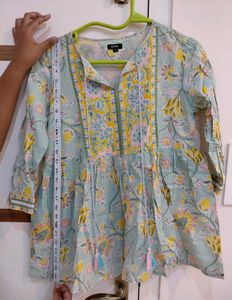QOMN brand sea green cotton printed top size M