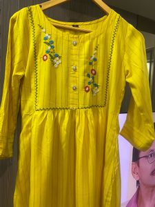 yellow kurta for women