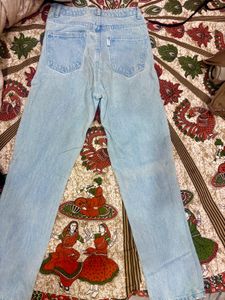 Freakins Ripped mom jeans