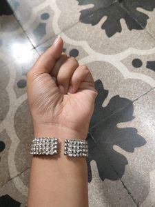 White Stone Beaded Bracelet