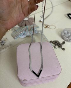 Silver Tone &#39;V&#39; Pendant Necklace