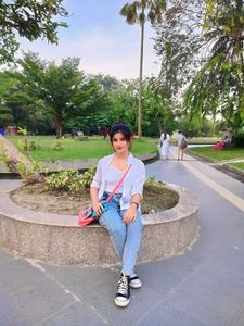 Women White Minimal Casual Shirt