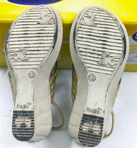 Children Golden Saindel Bridal fancy Stone