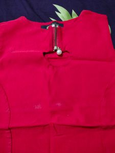 Sleeveless Red Beautiful Top With Heart Shape ❤️