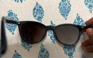 Unisex Stylish Blue Framed Sunglasses