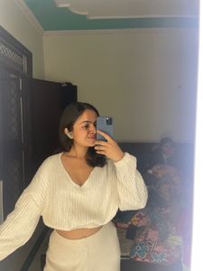 Stylish Knit Cropped Sweater