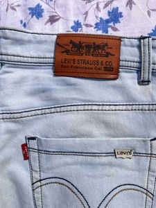 🔥Two Original Levi’s® Stretch Jeans 👖⚫🔵