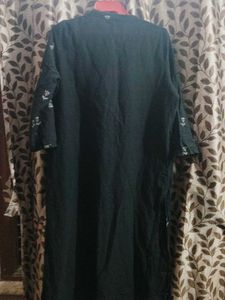 Elegant Black Embroidered Kurta
