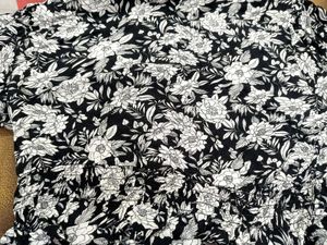 Floral Print Tie-Front detail Crop Top