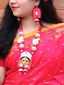 Beautiful Devi Murti Designed Necklace And Earring