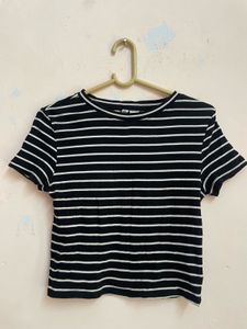Black-White Stripes Crop Top