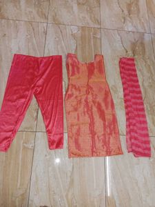 Pattu Kurta Set With Dupatta