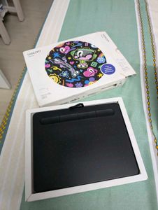 Wacom Intuos Pen Tablet
