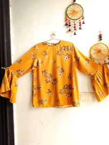 Floral Print Bell Sleeve Top