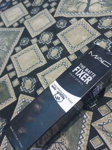 MAC The Matte Fixer Face Spray