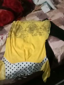 Cute Yellow &amp; Black Girls Outfit