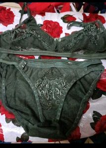 Lace Bra & Panty Set