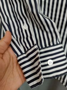H&amp;M Black &amp; White Formal Shirt For Women&#39;s
