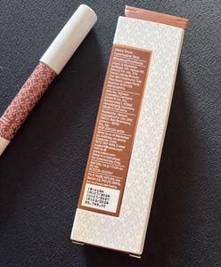 Kay Beauty Metallic Eyeshadow Stick Pencil