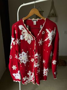 CLASSICS RED SNOWFLAKES PEARL DESIGN CARDIGAN