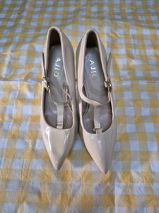 Beige/cream Y2k Ajio Heels