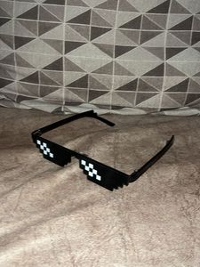 Pixel Deal With It Glasses