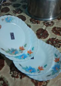 4 La Opala Floral Dinner Plates
