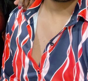 Men’s Slim Fit Solid Shirt