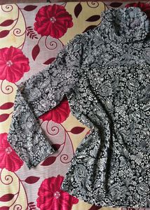 Plus Size Floral Print Top