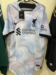 Liverpool 2022 away salah football jersey