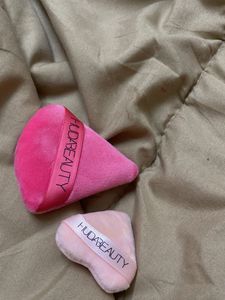 Huda Beauty Powder Puffs