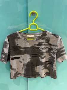 Abstract Print Crop Top